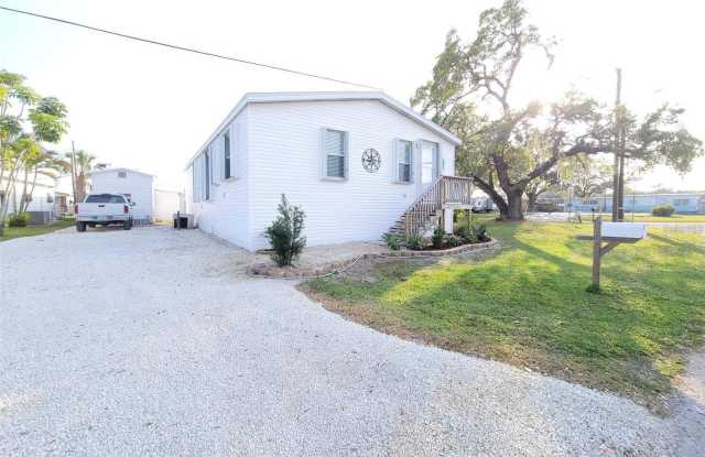 330 3RD STREET DRIVE W