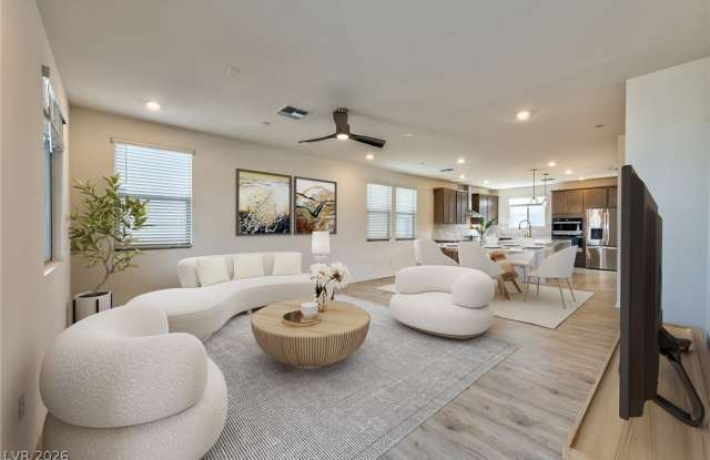 11560 Ashy Storm Avenue