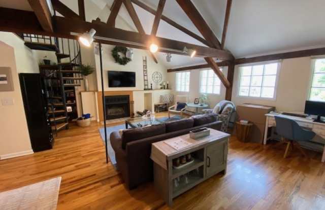 7 Budd St Apt 4