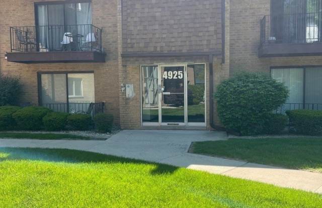 4925 W 109th Street