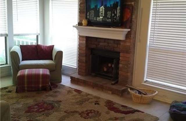 1102 Weatherly Drive