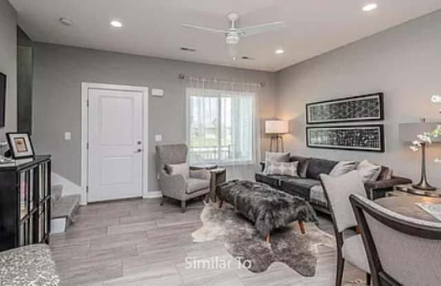 2342 Southeast Chayse Lane - 1