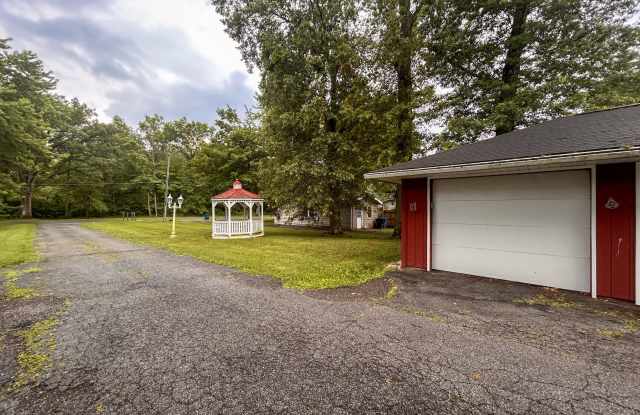 1126 Fifth Avenue - 1