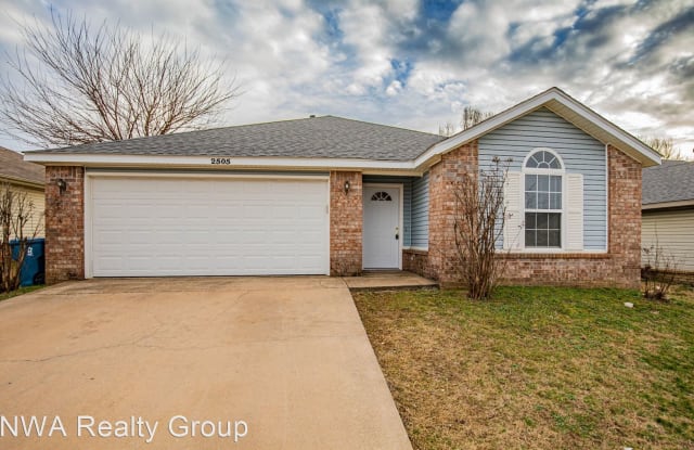 2505 SW 10th Street - 2505 Southwest 10th Street, Bentonville, AR 72712