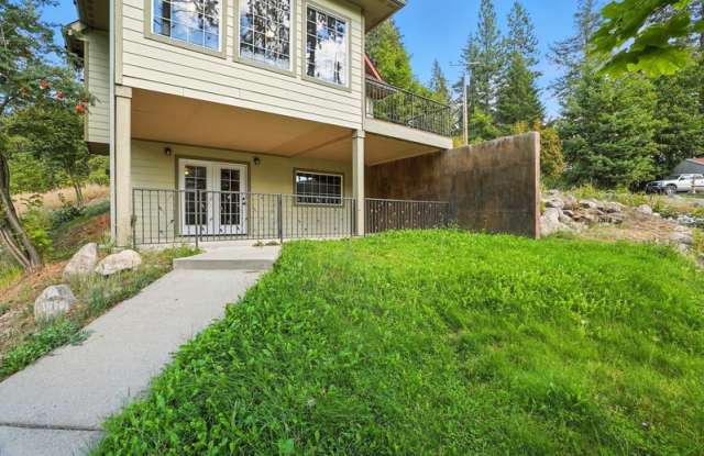 23732 North Lakeview Boulevard