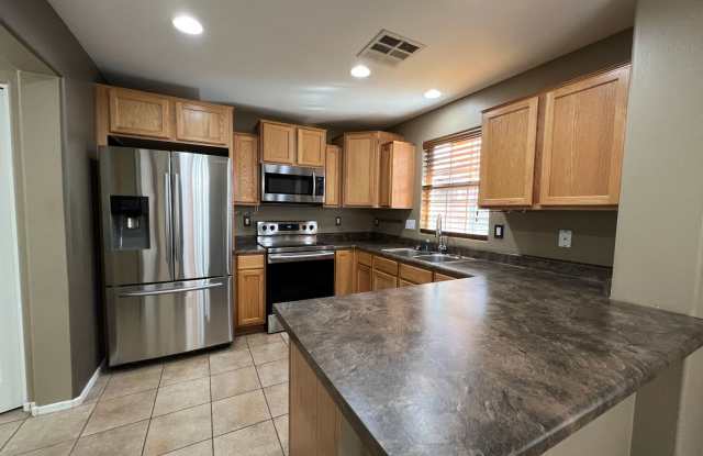 Photo of Apply Here www.realty480pm.appfolio.com/listings