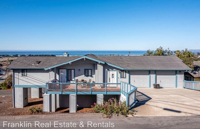 2201 Laurel Avenue - 2201 Laurel Avenue, Morro Bay, CA 93442