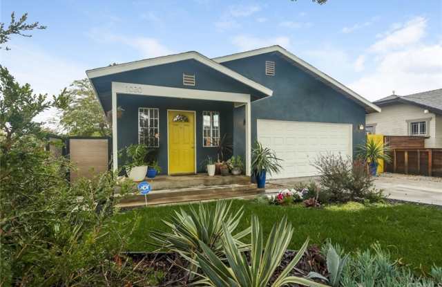 1030 S Orange Avenue - 1030 South Orange Avenue, Santa Ana, CA 92701