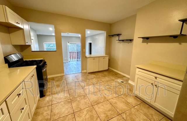 938 Vista St