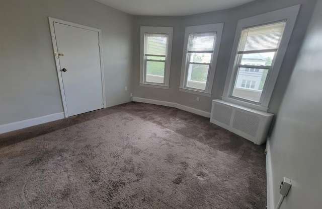 206 Cambridge Avenue 2