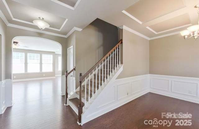 149 Glade Valley Avenue unit: 80