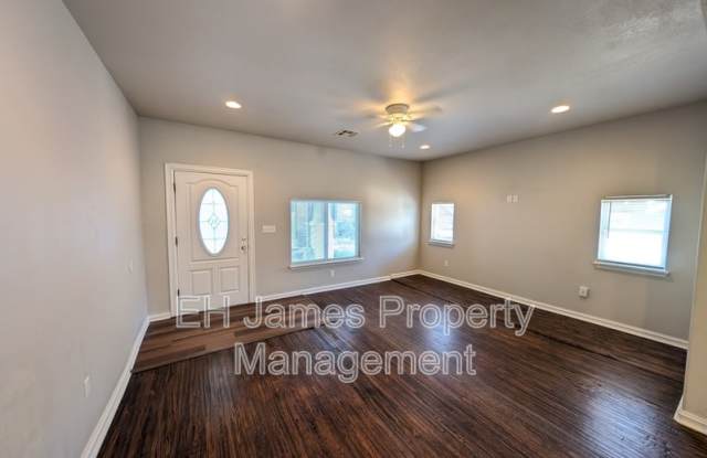 2235 East 10th Street