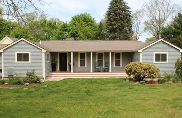 6 Pine St - 6 Pine Street, Medfield, MA 02052