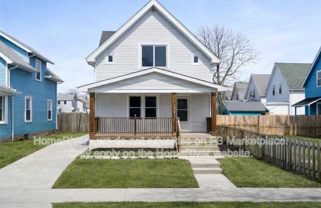 Photo of 1014 Berdan Ave