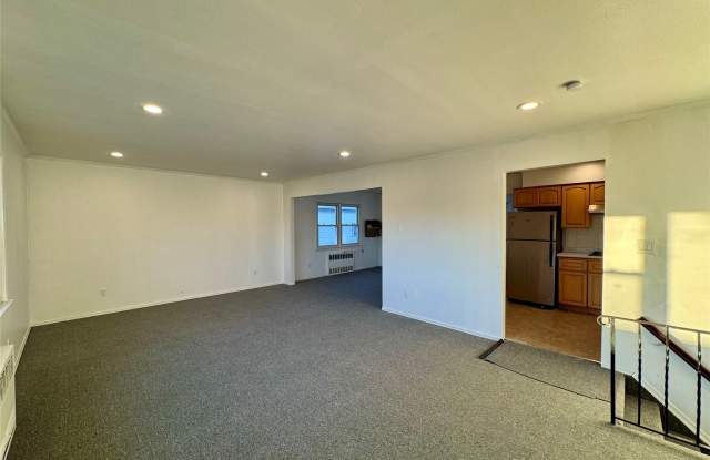 58 Cohill Road unit: 2Nd. Fl.