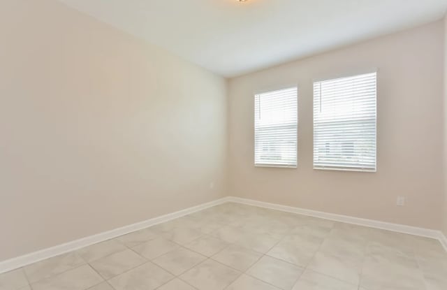 4315 Seven Canyons Dr