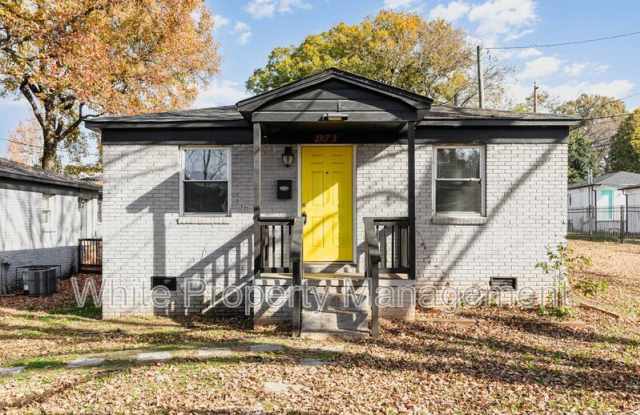 Photo of 2317 Julia Avenue