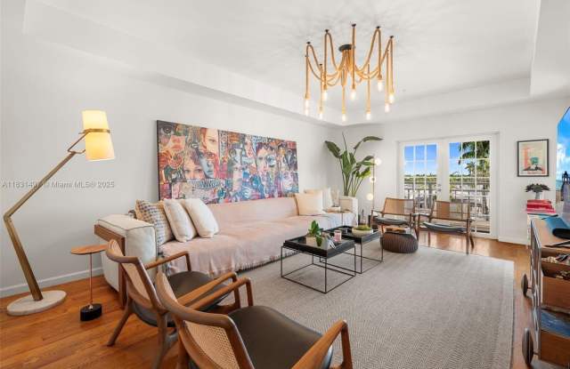 1415 Sunset Harbour Dr