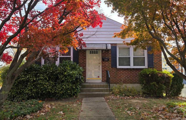 Photo of 1008 FAIRVIEW Avenue