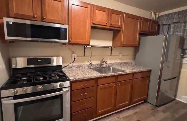 Photo of 4041 WILKENS Avenue unit: B