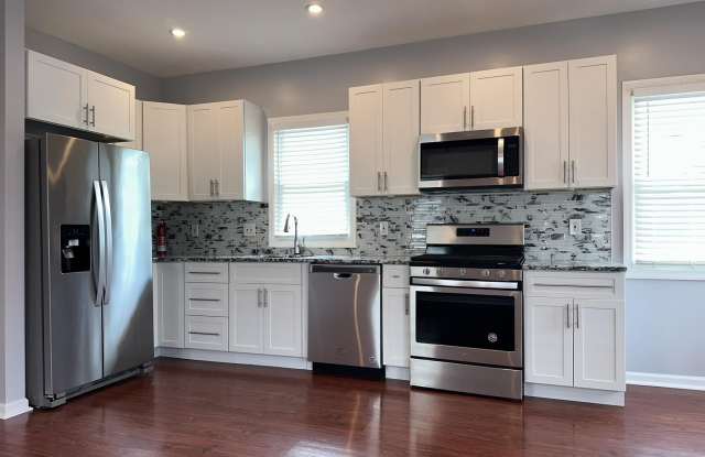 Photo of 220 LAFAYETTE AVE