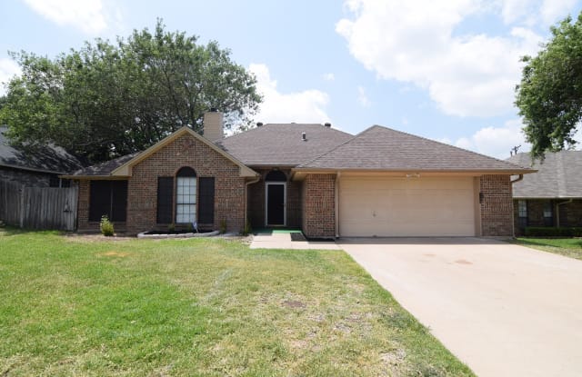 412 Silver Creek Dr - 412 Silver Creek Drive, Harker Heights, TX 76548