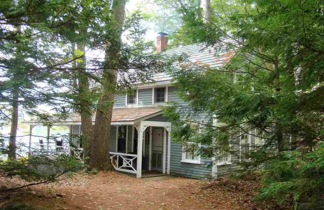 495 Center Harbor Neck Road - 495 Center Harbor Neck Road, Belknap County, NH 03226