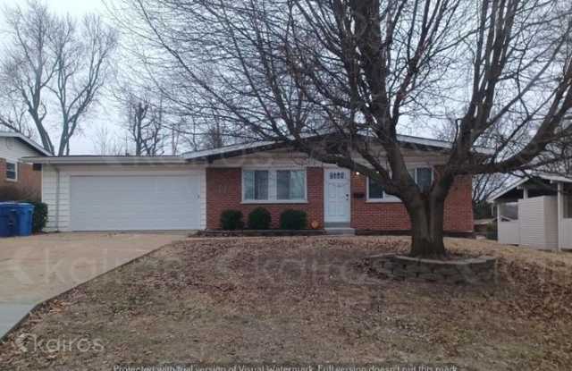 2680 Steeplechase Lane - 2680 Steeplechase Lane, Florissant, MO 63033