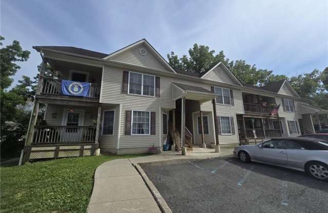 105 N Montgomery Street