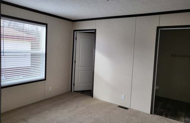 39500 W. Warren Road