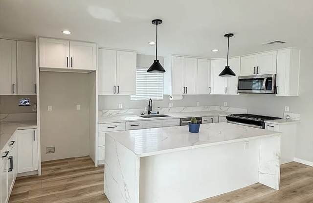 10430 Densmore Avenue