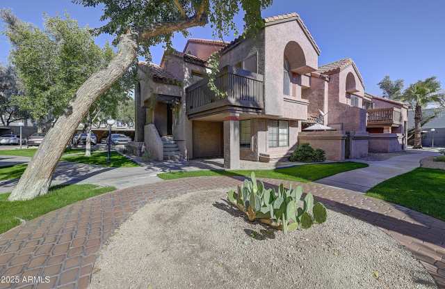 Photo of 925 N College Avenue unit: E217