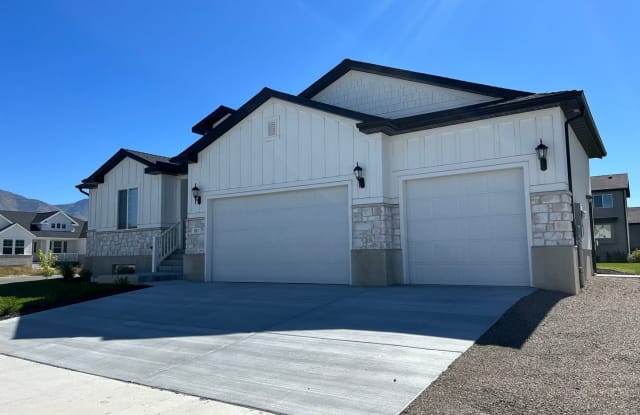 881 W Sagewood Drive - 881 West Sagewood Drive, Stansbury Park, UT 84074