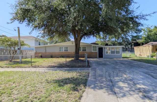 Photo of 6412 Cooper Ln