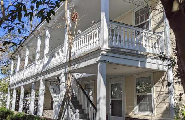 36 Charlotte Street unit: 2