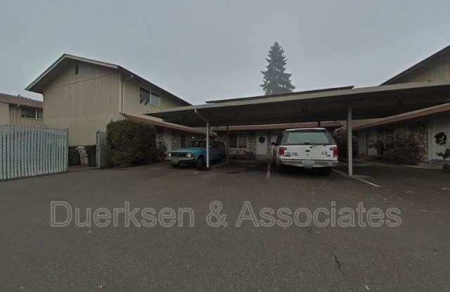 114 NE Conifer