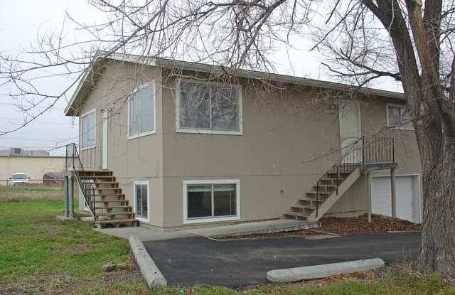 2609 Arnold Lane