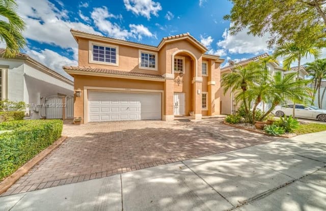 5401 NW 110th Ave - 5401 Northwest 110th Avenue, Doral, FL 33178