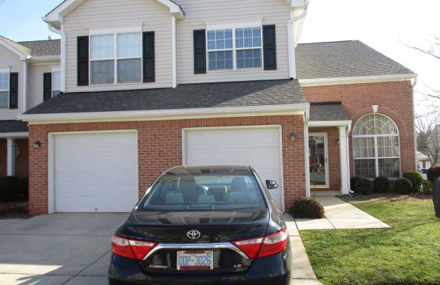 3948 Fountain Village Ln