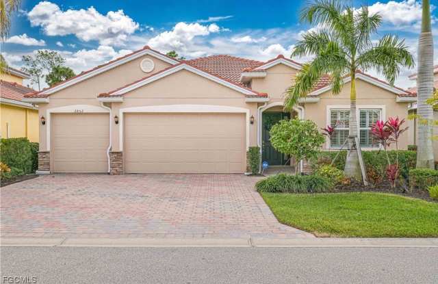 2852 Royal Gardens Avenue