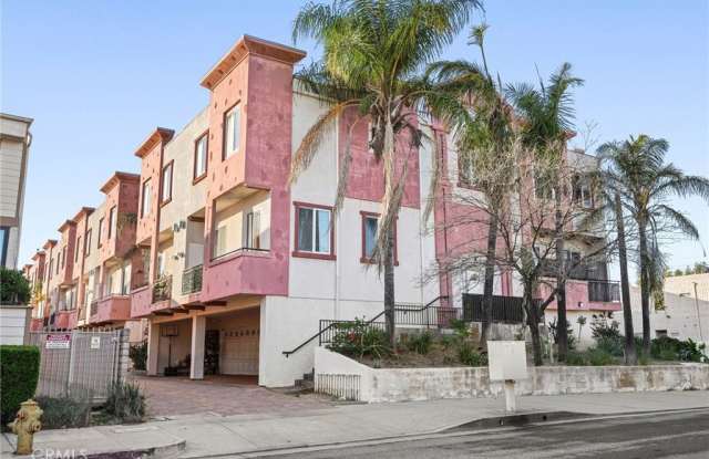 Photo of 10235 Independence Avenue