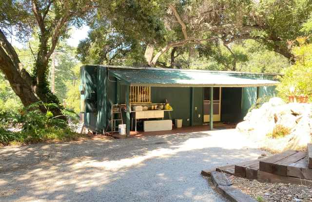 Photo of 201 S Topanga Canyon Blvd