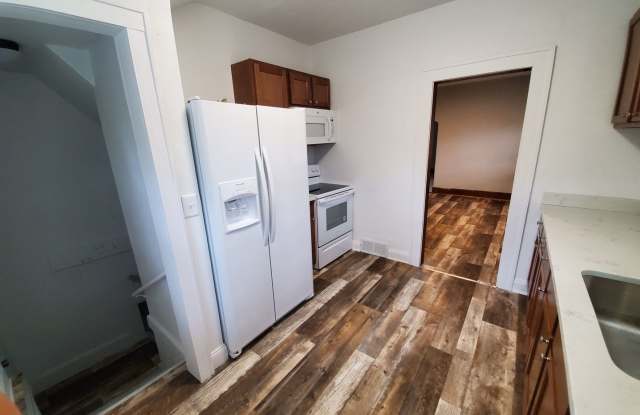 Large 3 Bedroom Home near Iowa State Fairgrounds!