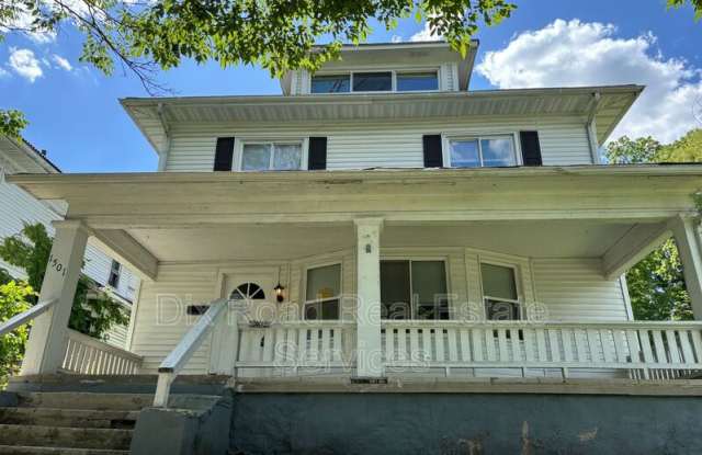 1501 Viola Avenue