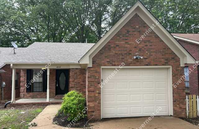 6832 Maury