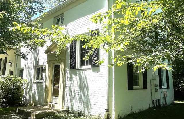 3350 MARTHA CUSTIS DRIVE