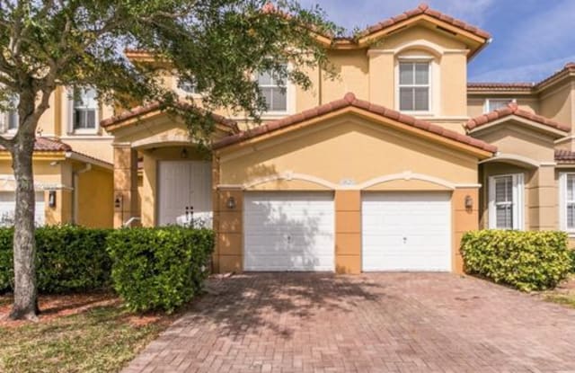 8620 Northwest 111 CT - 8620 NW 111th Ct, Doral, FL 33178