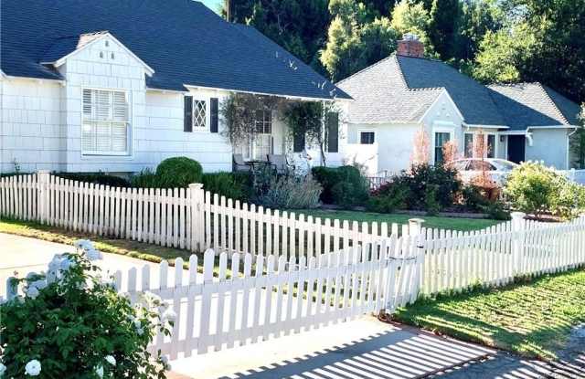 4743 Halbrent
