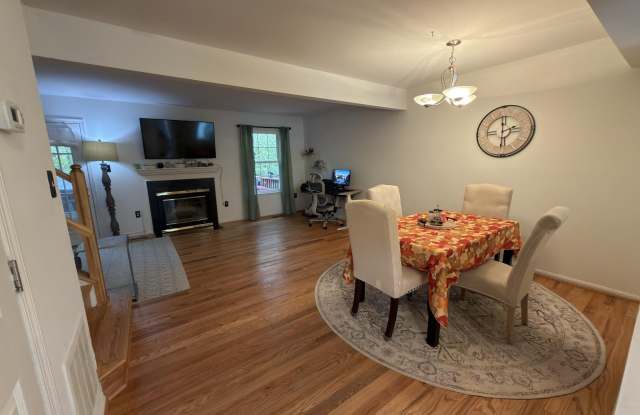 21836 GOLDSTONE Terrace