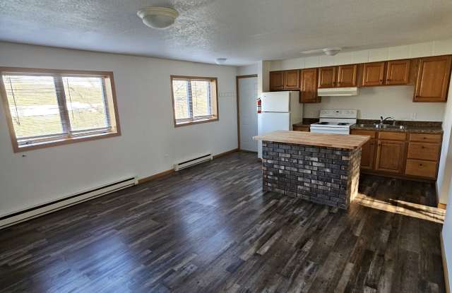 1260 Oakview Dr